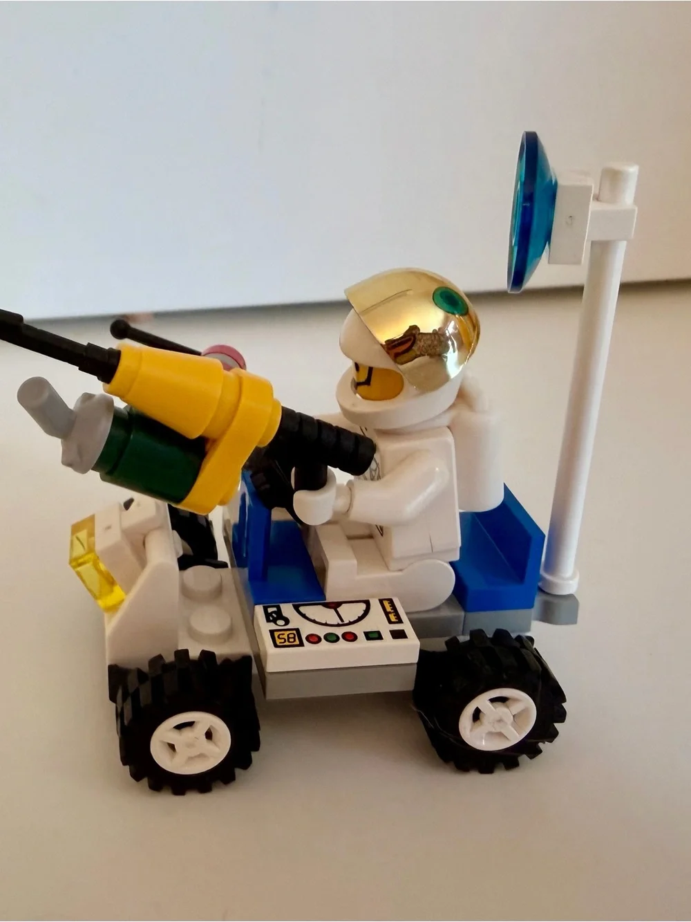 Lego Town - Launch commander- Moon walker (6516) - year 1995